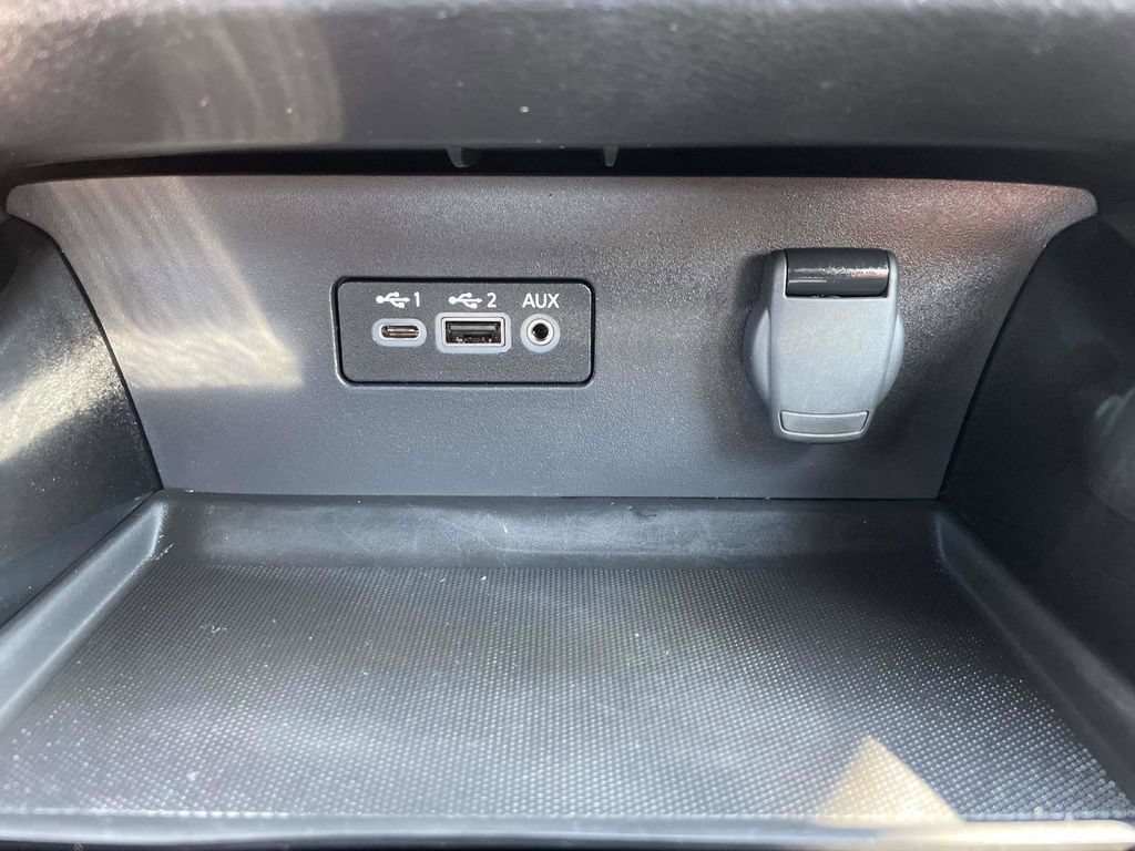 Used 2024 Nissan Altima 2.5 SR FWD image 38