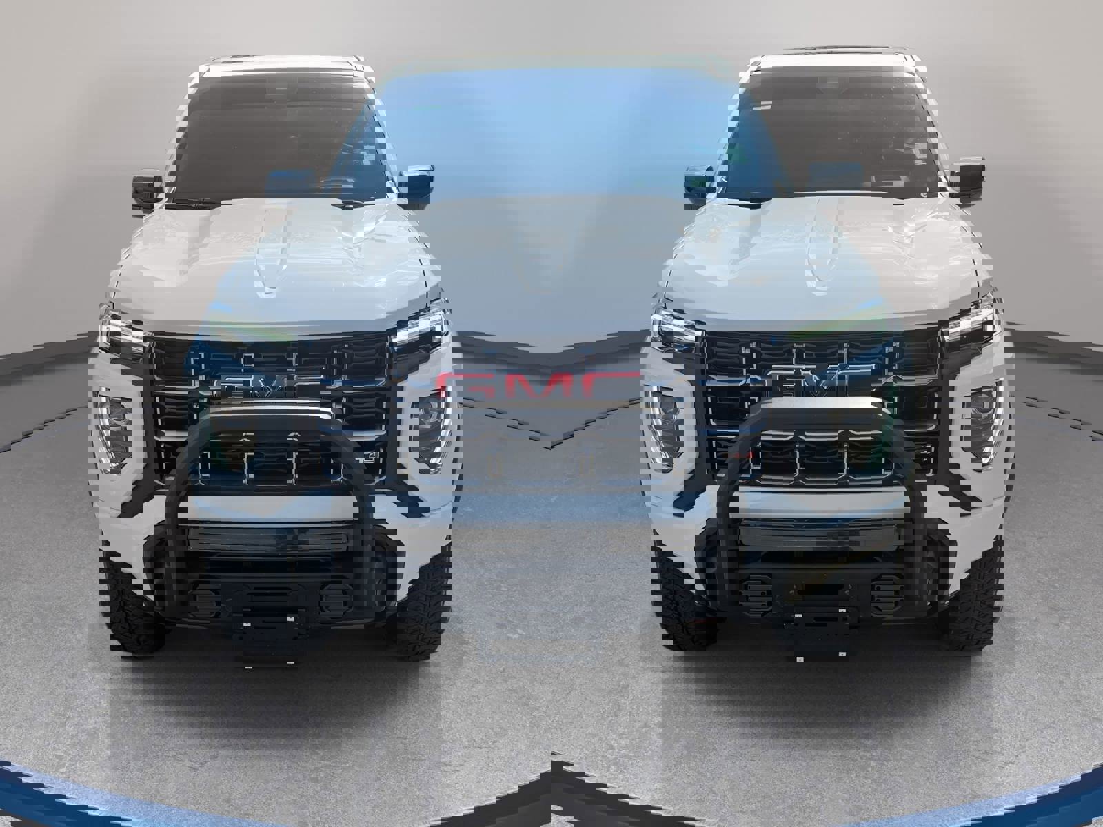 Used 2025 GMC Canyon AT4 w/ Nightfall Edition image 2