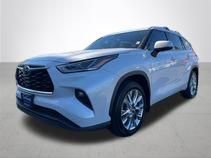 Used 2022 Toyota Highlander Limited image 2