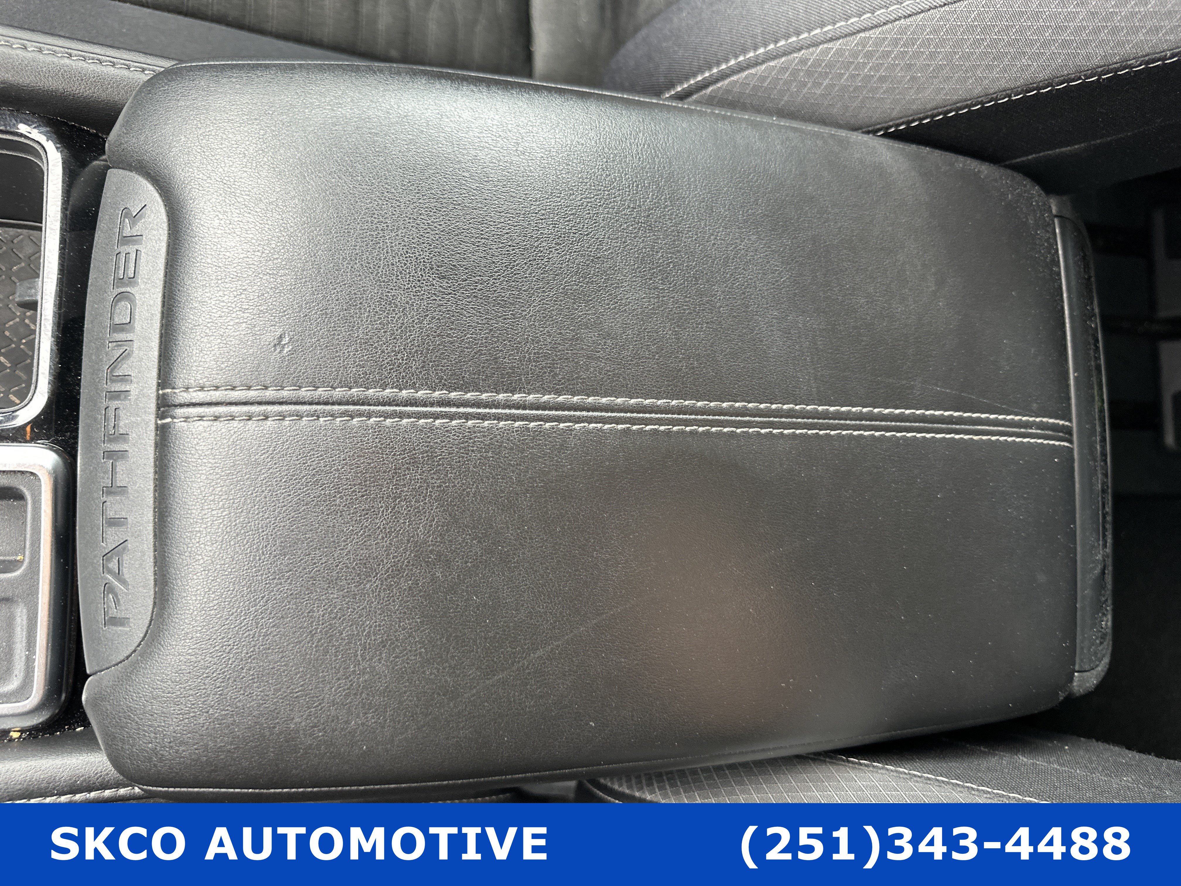 Used 2022 Nissan Pathfinder SV FWD image 25