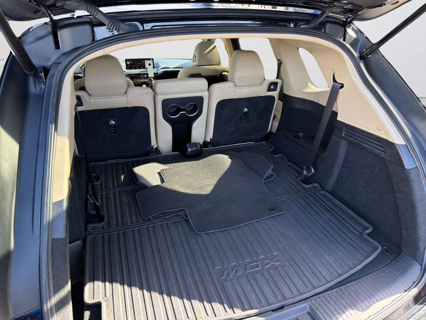 Used 2022 Acura MDX FWD w/ Technology Package image 37
