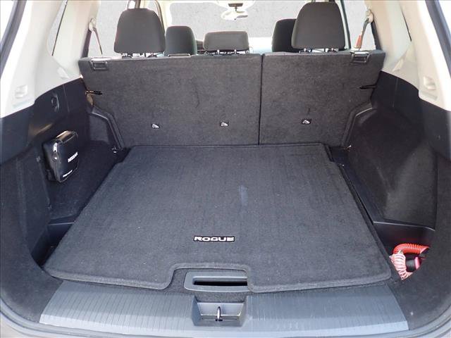 Used 2021 Nissan Rogue SV AWD/4WD image 6