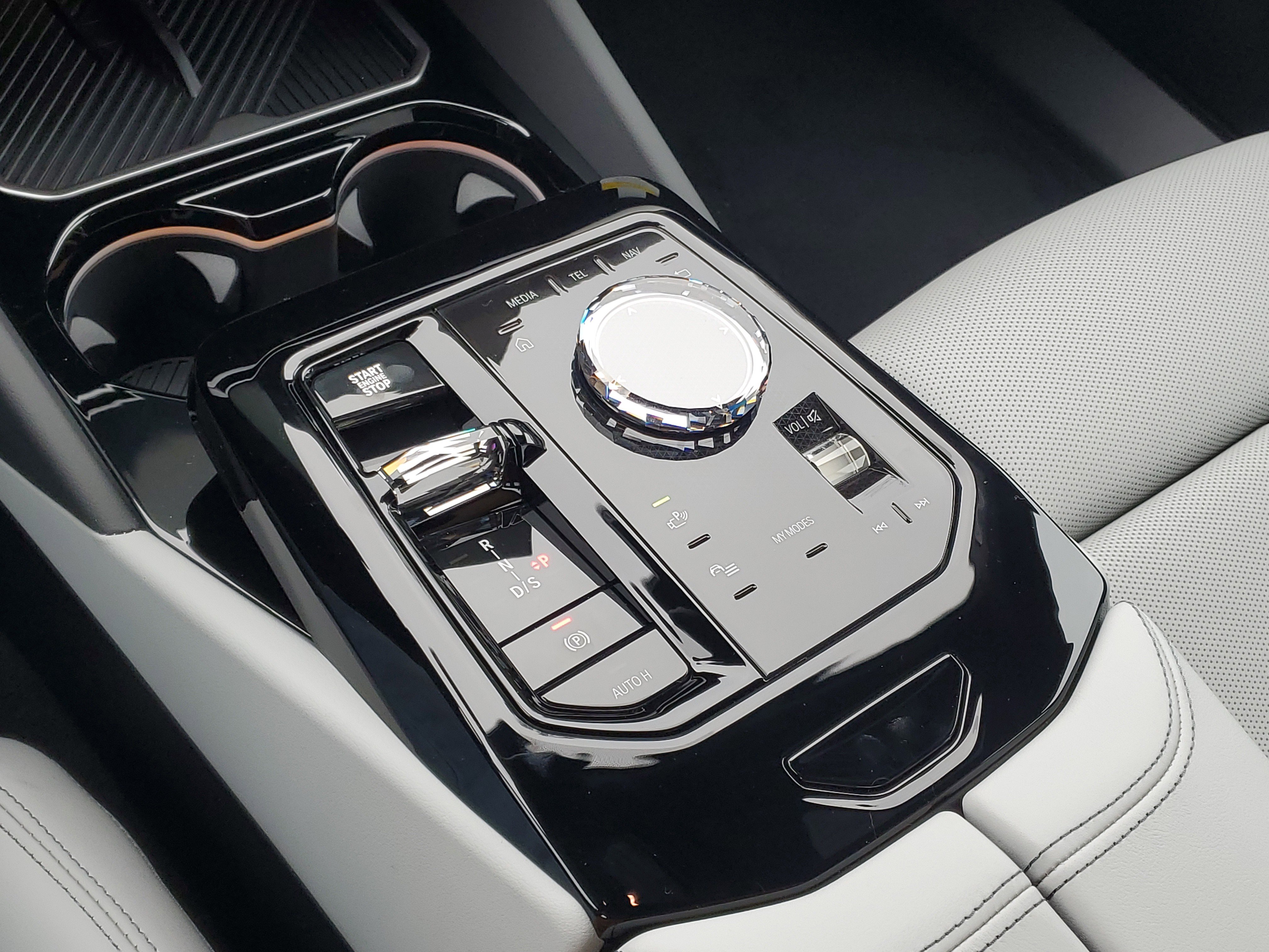 New 2026 BMW 540i xDrive w/ Executive Package image 20