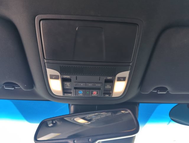 Used 2018 Acura RLX w/ Technology Package FWD image 26