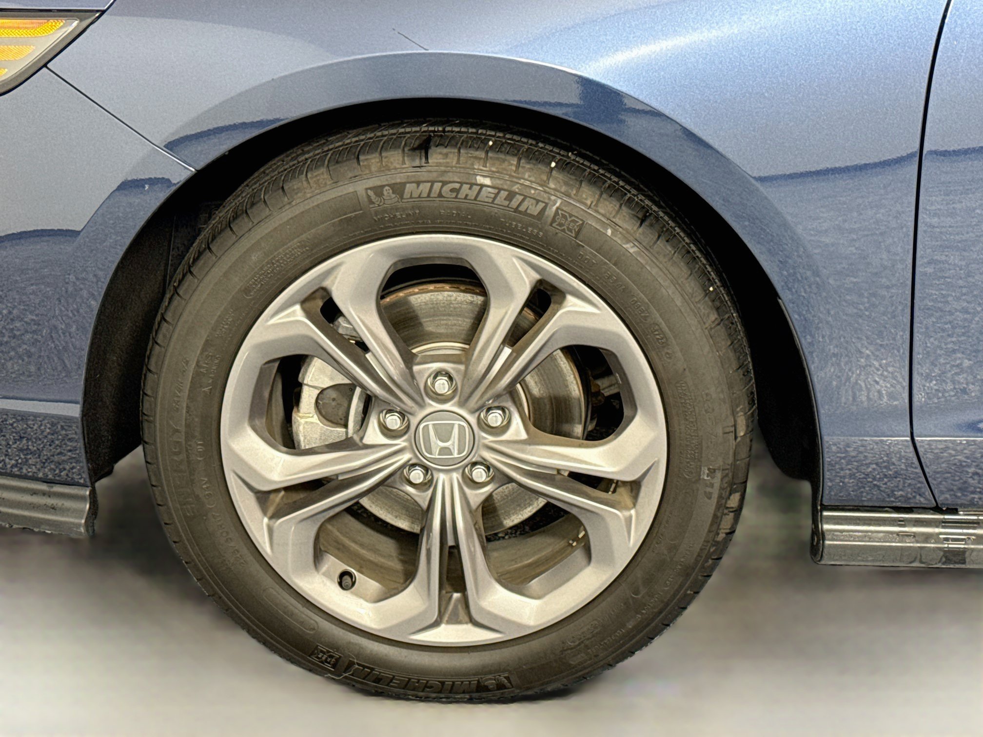 Certified 2024 Honda Accord EX image 30