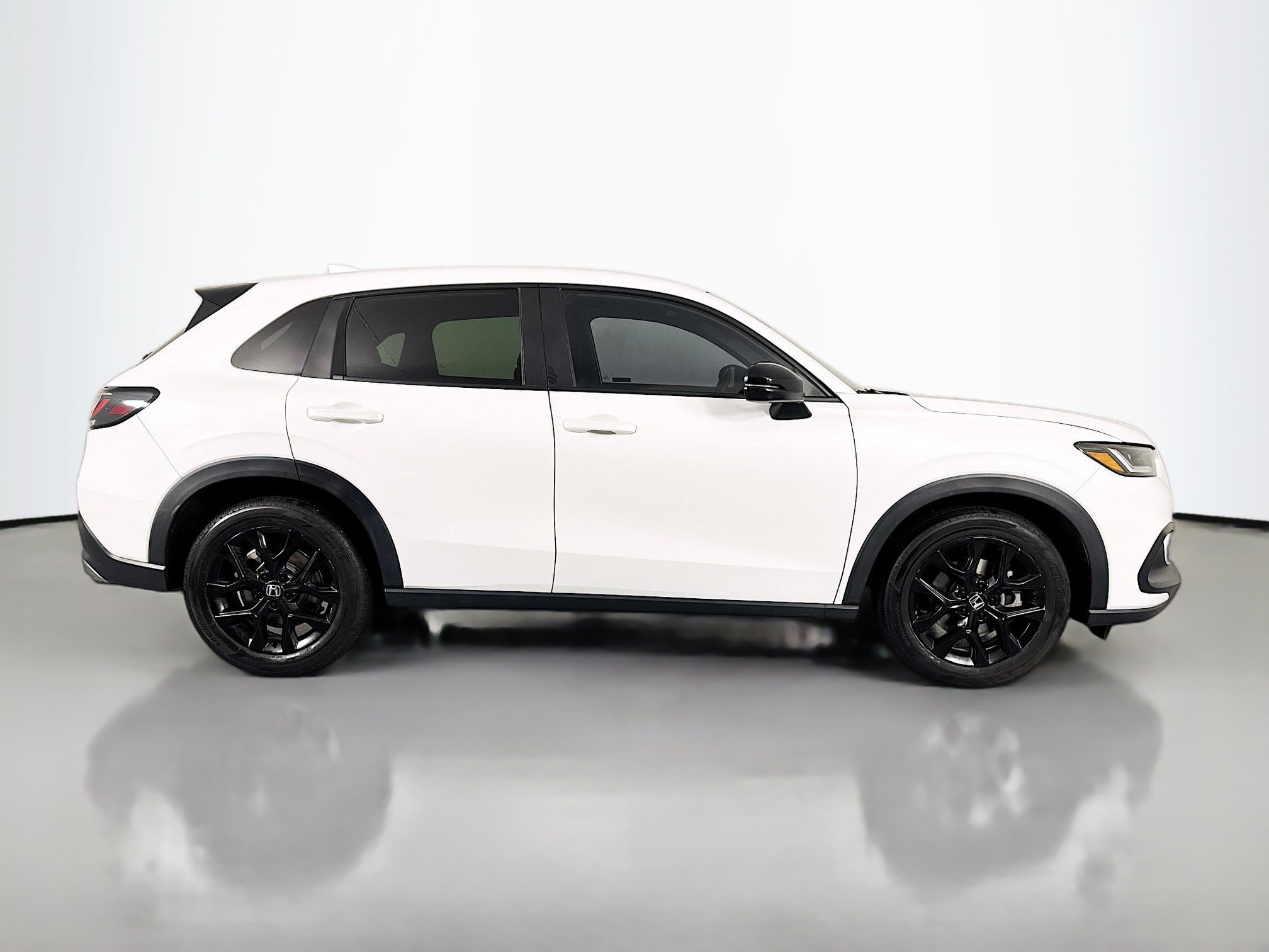 Certified 2023 Honda HR-V Sport image 4