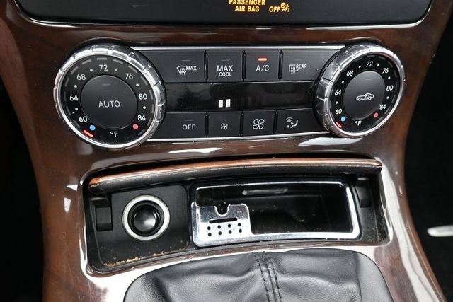 Used 2013 Mercedes-Benz SLK 350 image 34