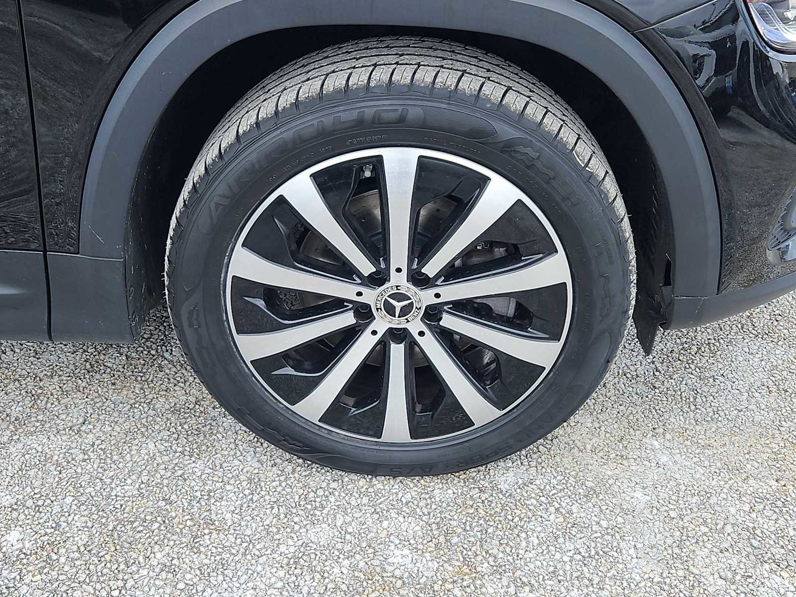 Used 2022 Mercedes-Benz GLB 250 4MATIC image 10