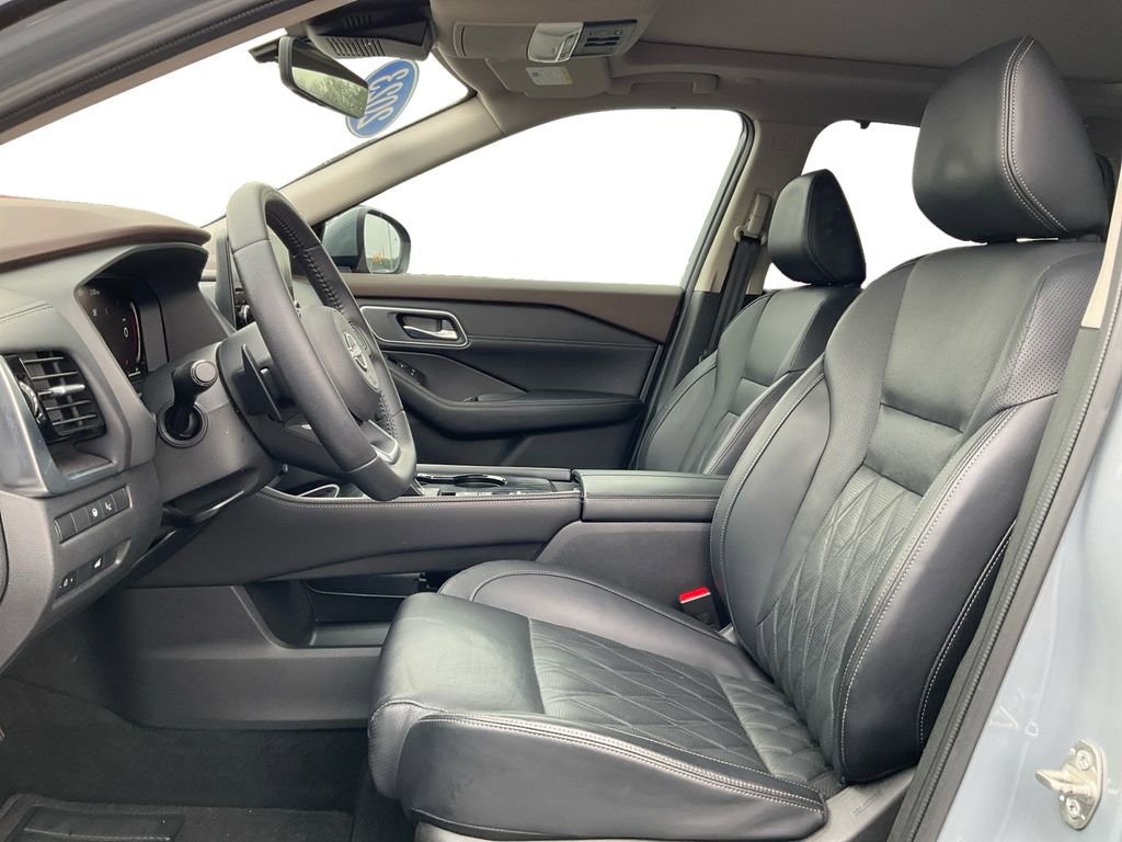 Used 2023 Nissan Rogue Platinum w/ Platinum Premium Package image 24