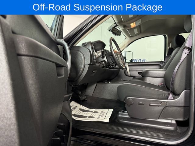 Used 2014 Chevrolet Silverado 2500 LT w/ Interior Plus Package AWD/4WD image 12