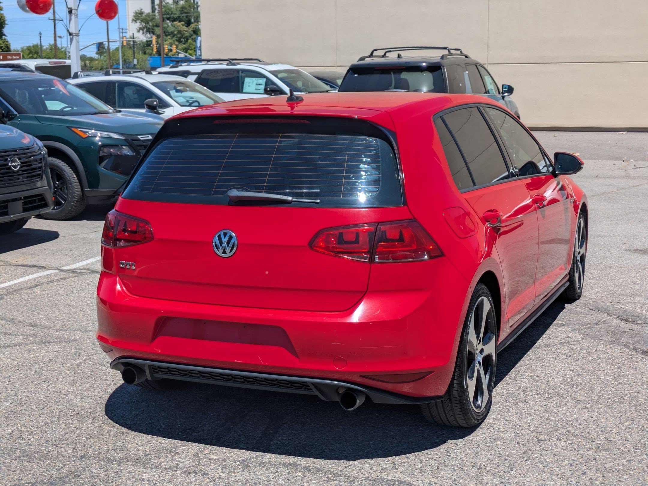 Used 2016 Volkswagen GTI S FWD image 3