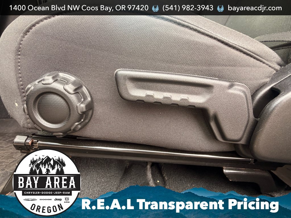 Used 2022 Jeep Wrangler Unlimited Sport AWD/4WD image 13