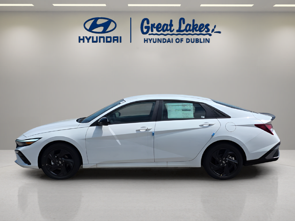 New 2026 Hyundai Elantra Sport FWD image 2