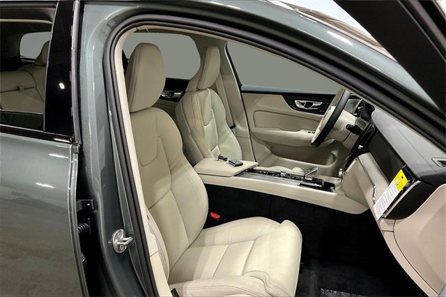 New 2026 Volvo V60 B5 Cross Country Ultra w/ Climate Package image 12