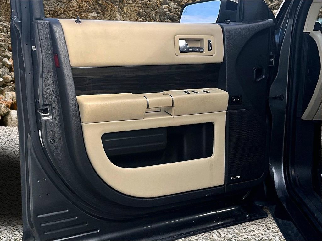 Used 2019 Ford Flex SEL w/ Equipment Group 202A image 17