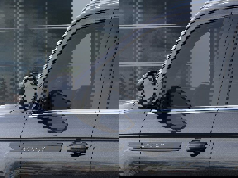 New 2025 Lincoln Navigator L Black Label image 20