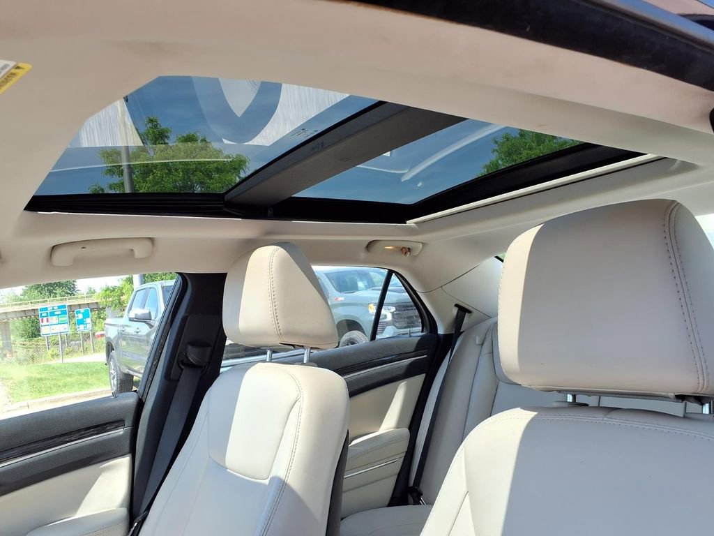 Used 2016 Chrysler 300 Limited AWD/4WD image 13