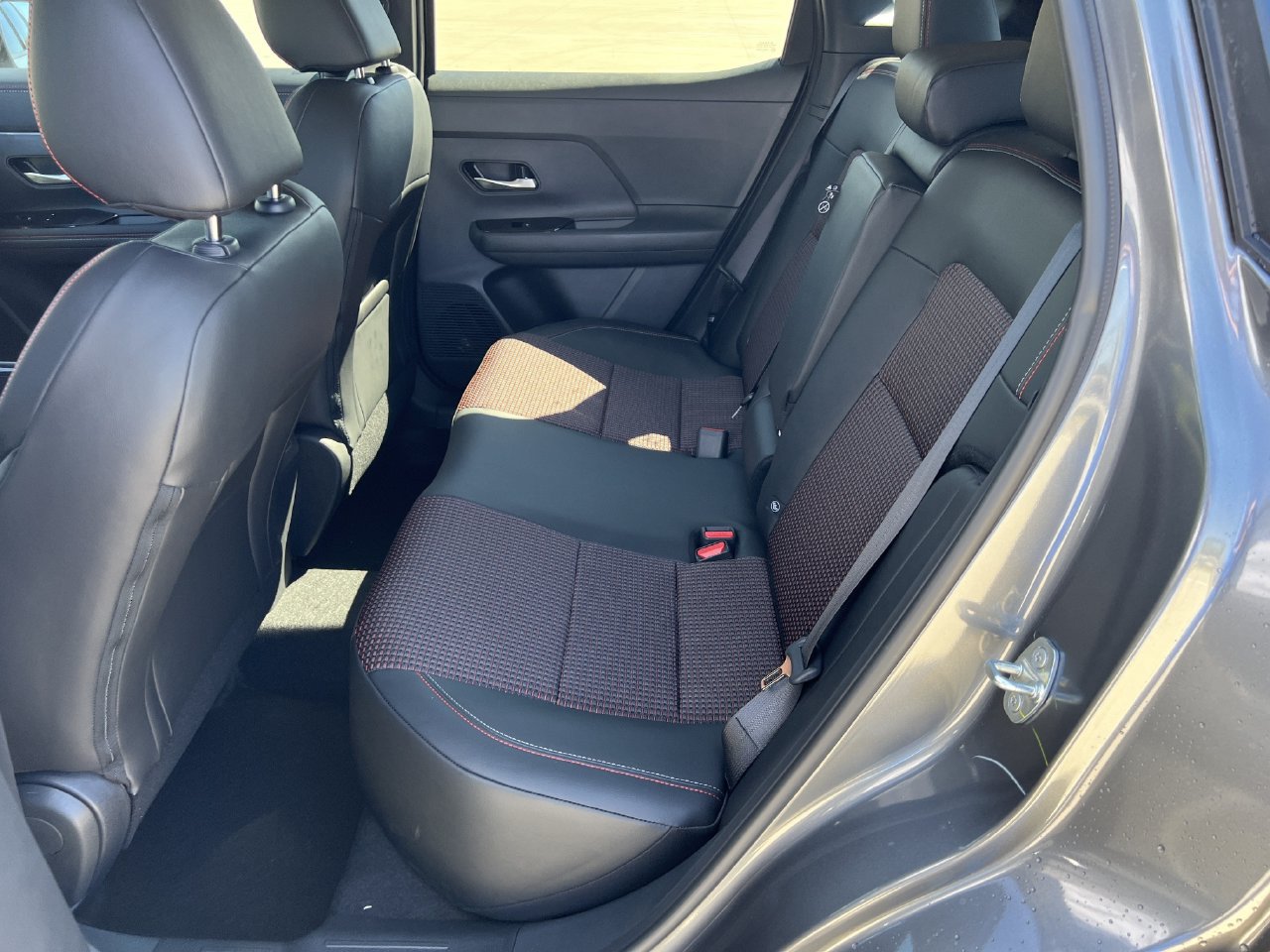 New 2027 Nissan Kicks SR FWD image 13