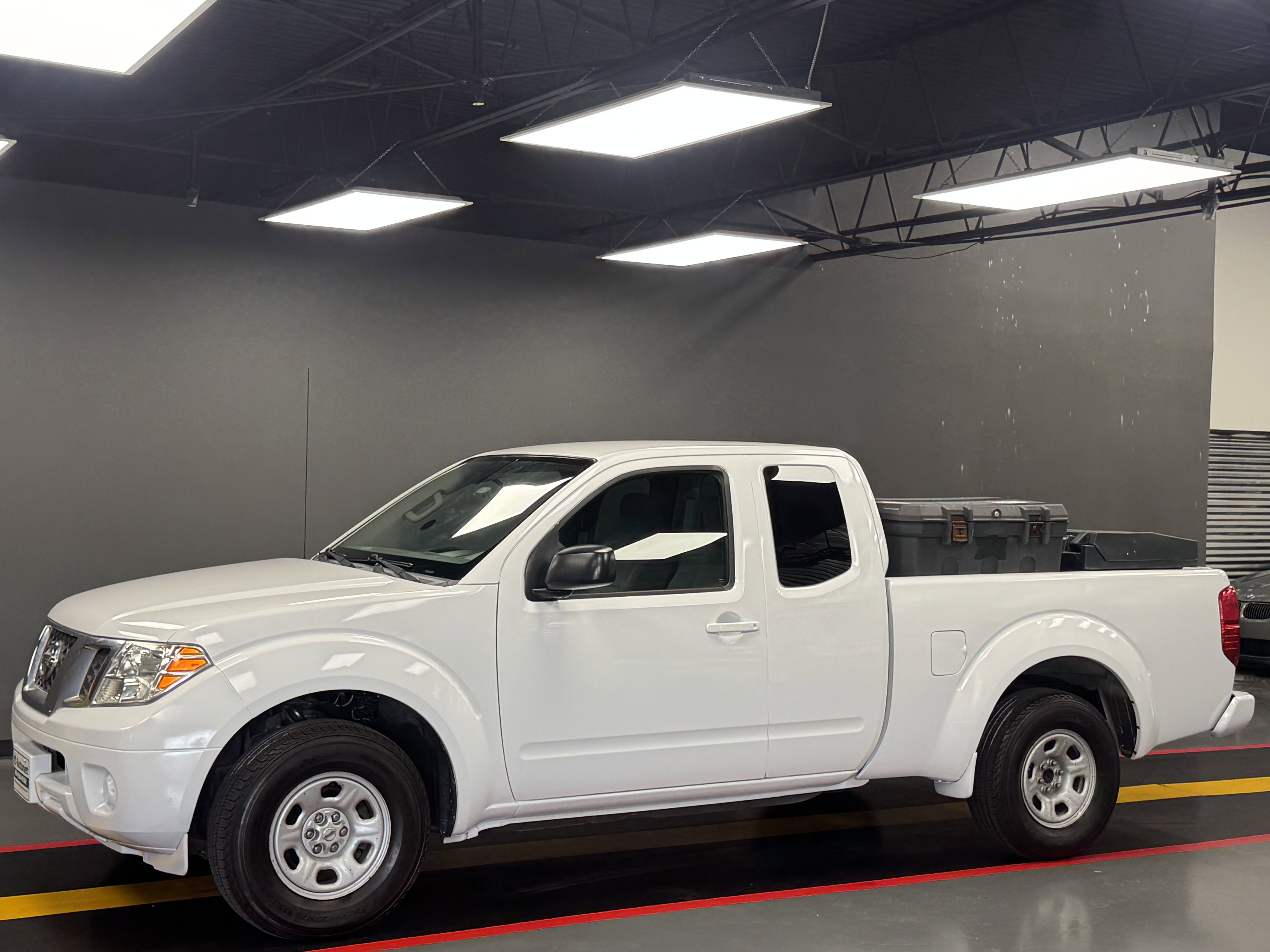 Used 2016 Nissan Frontier S RWD image 1