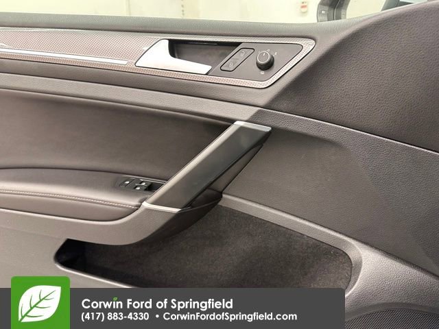 Used 2017 Volkswagen Golf Alltrack SE image 32