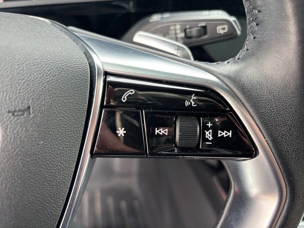 Used 2019 Audi e-tron Premium Plus AWD/4WD image 22
