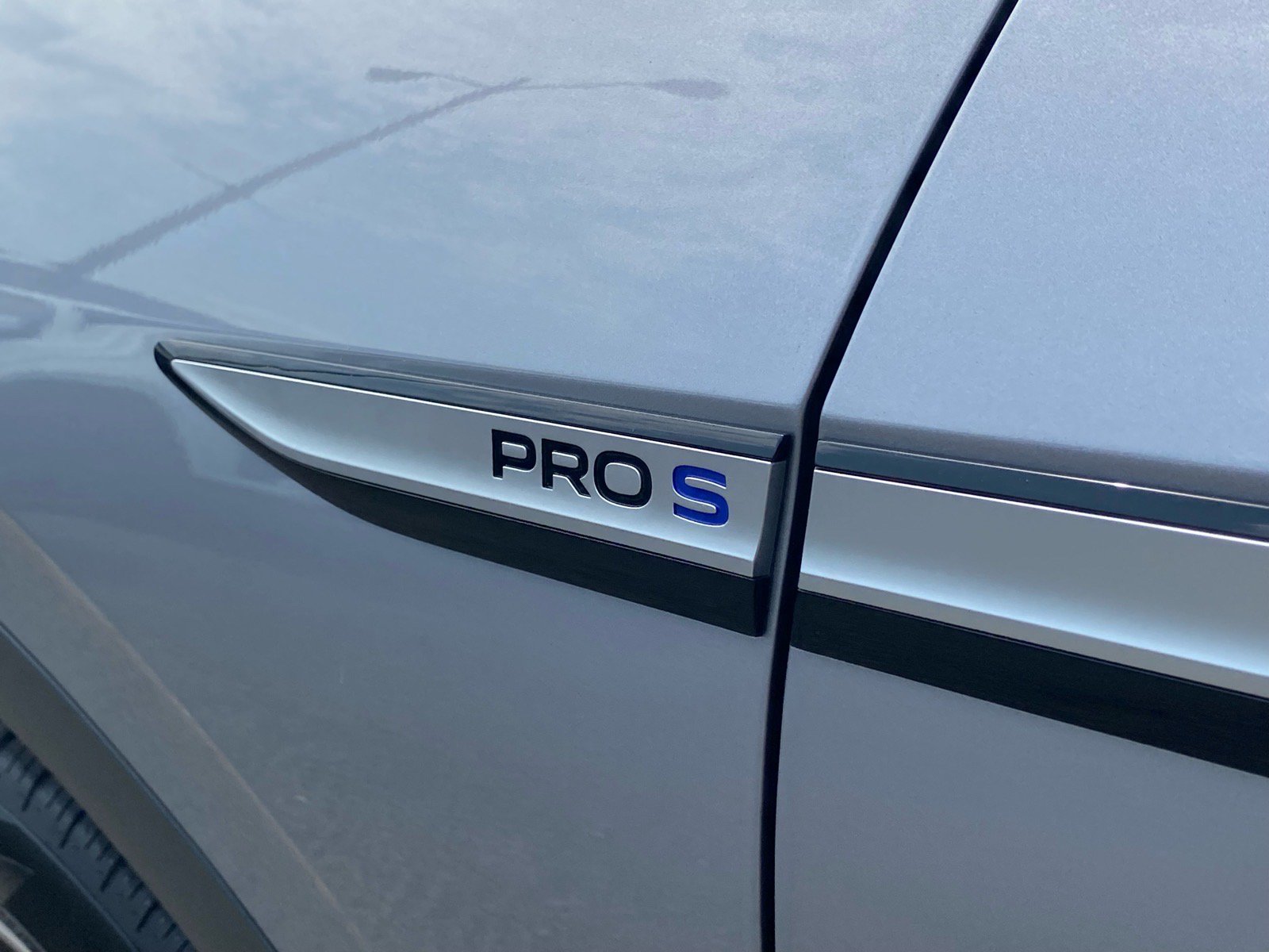 Used 2023 Volkswagen ID.4 Pro S RWD image 5