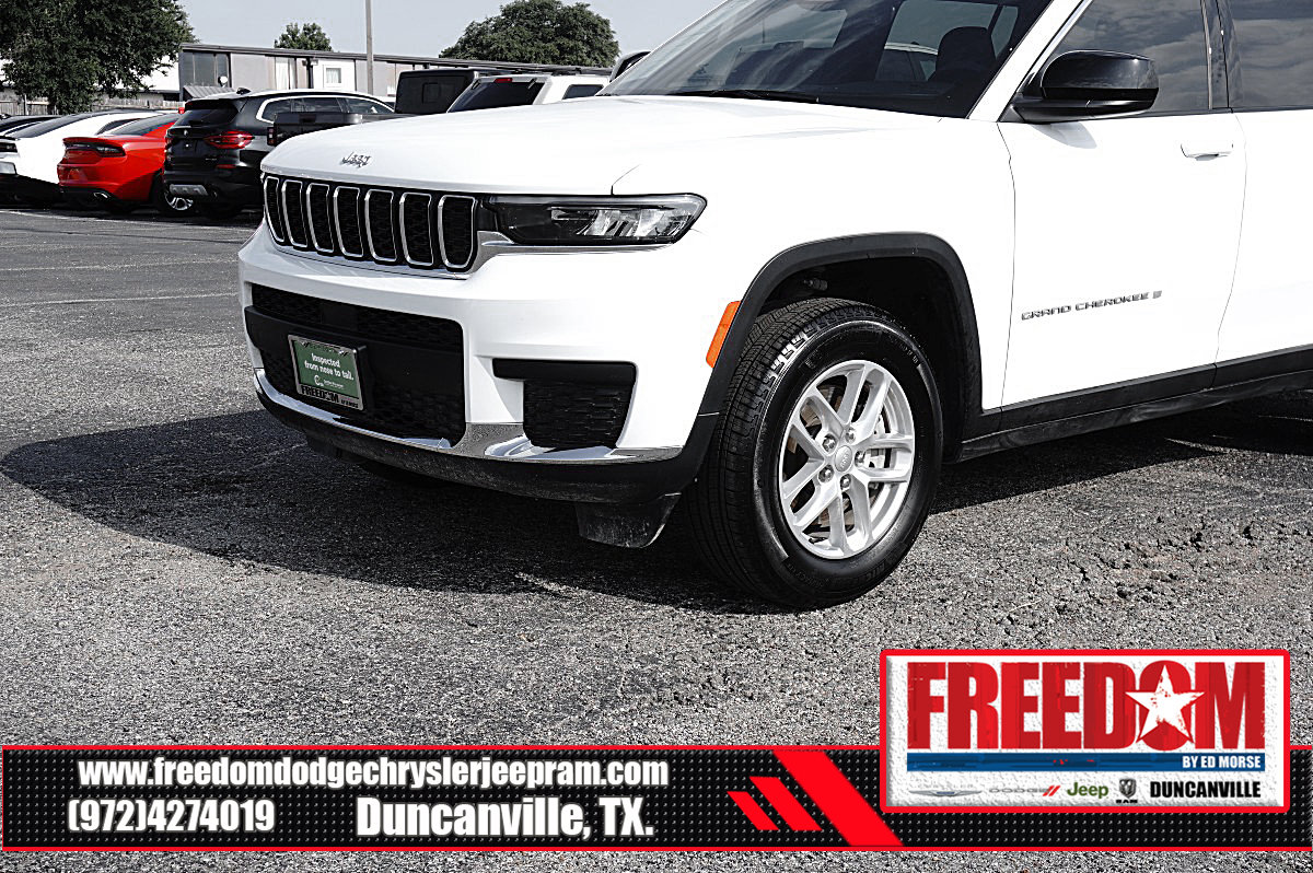 Certified 2025 Jeep Grand Cherokee L Laredo RWD image 42