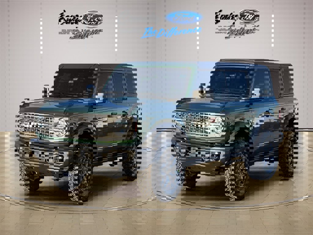 New 2025 Ford Bronco Badlands image 2