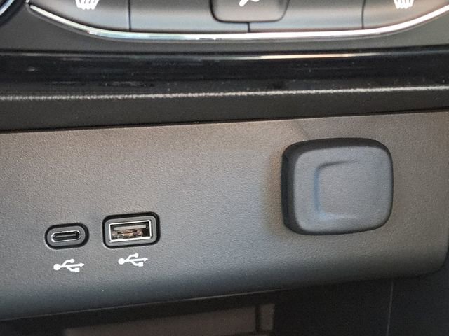 New 2026 Buick Encore GX Sport Touring w/ Advanced Technology Package image 7