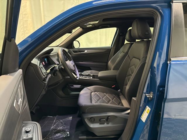 New 2025 Volkswagen Atlas Cross Sport SE image 14