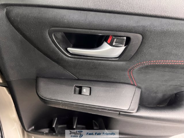Used 2016 Toyota Camry XSE FWD image 32