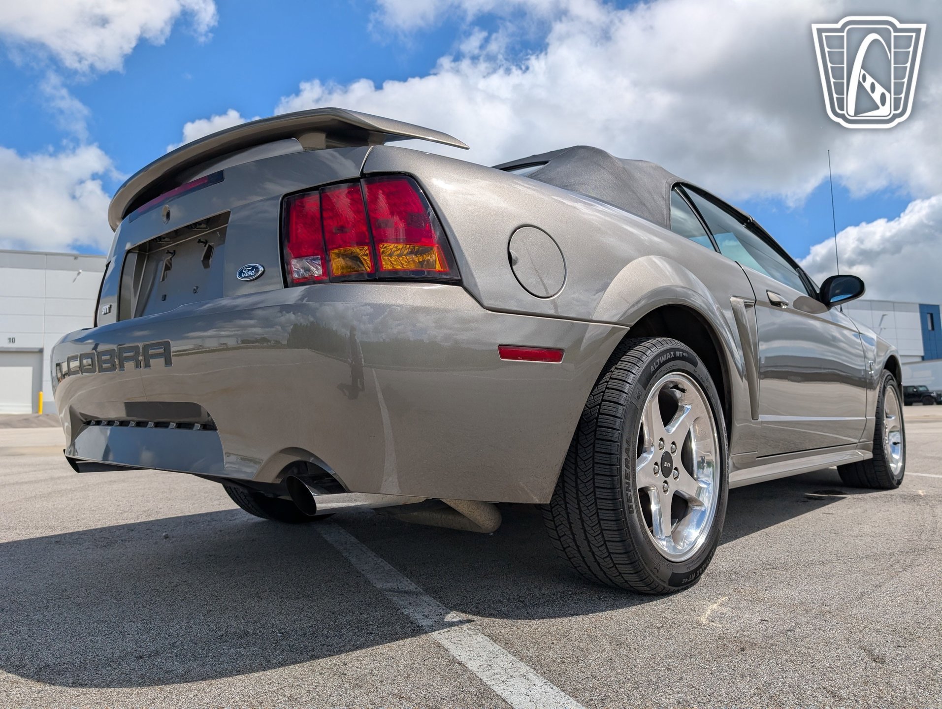 Used 2001 Ford Mustang Cobra image 16