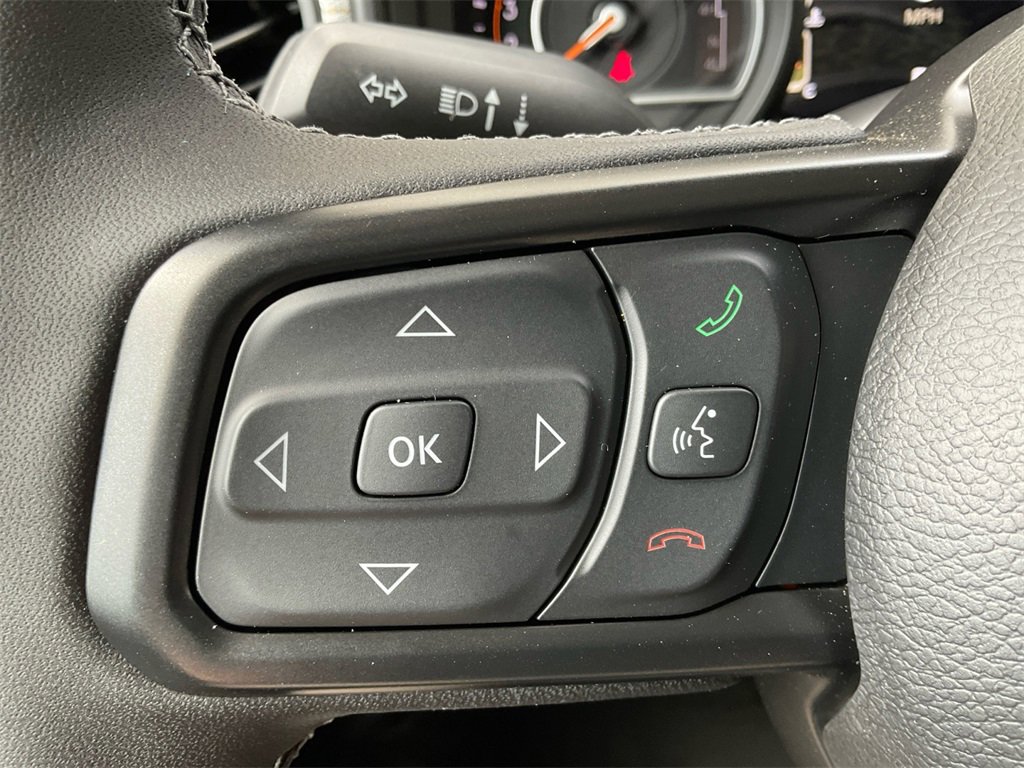 New 2025 Jeep Gladiator Sport image 22