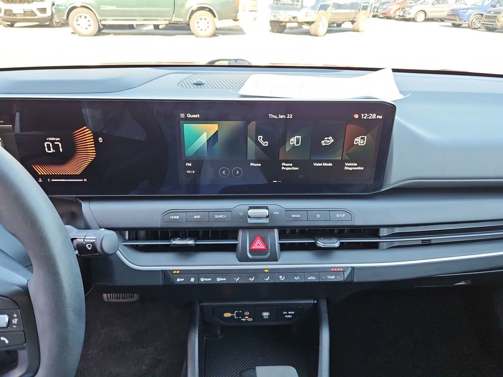 Used 2025 Kia K4 LXS image 16