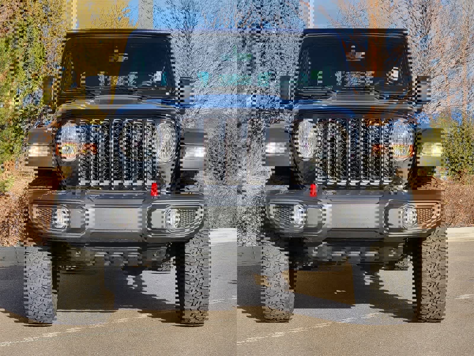 Used 2022 Jeep Gladiator Rubicon w/ Trailer Tow Package image 2