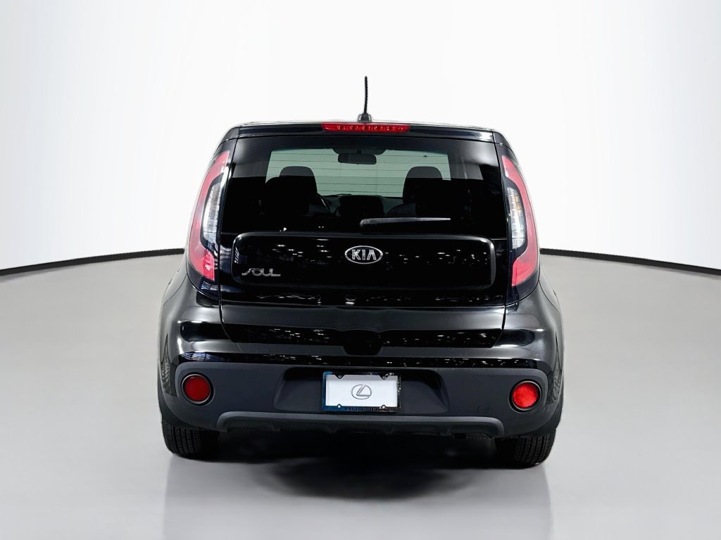 Used 2017 Kia Soul FWD image 6