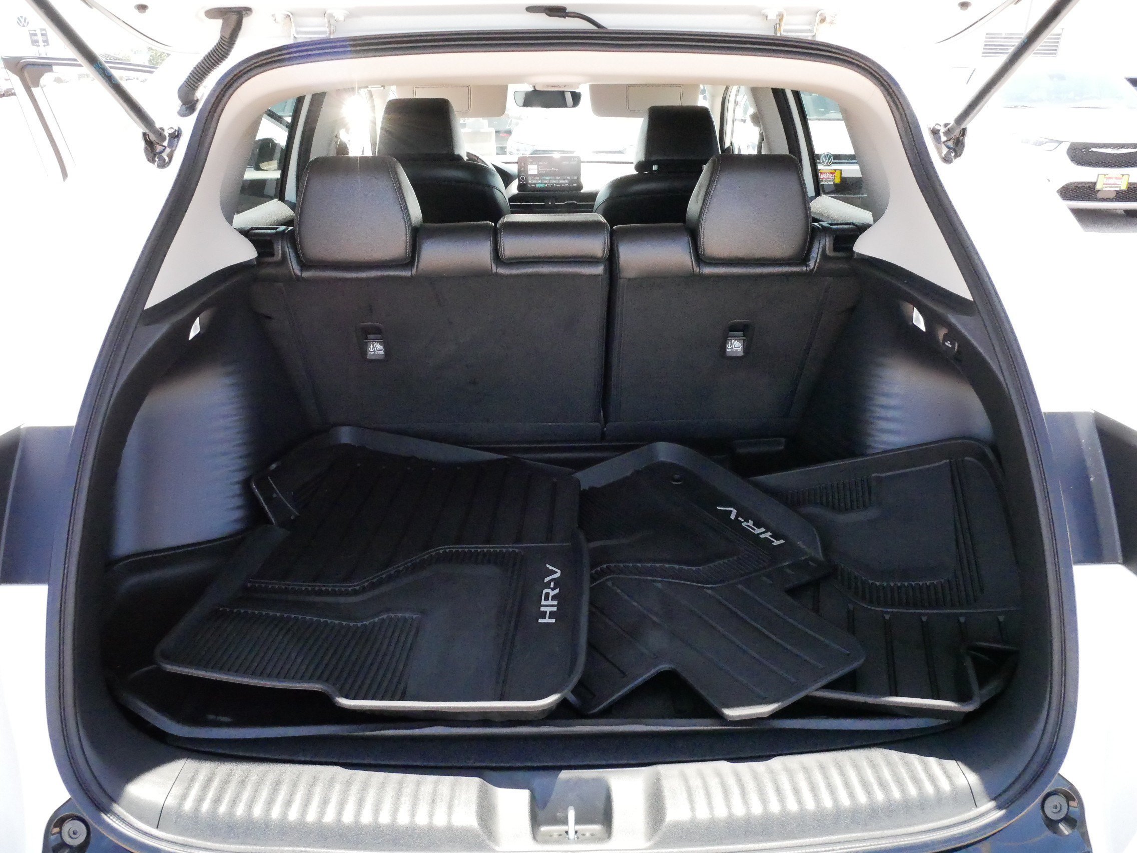 Used 2025 Honda HR-V EX-L image 18