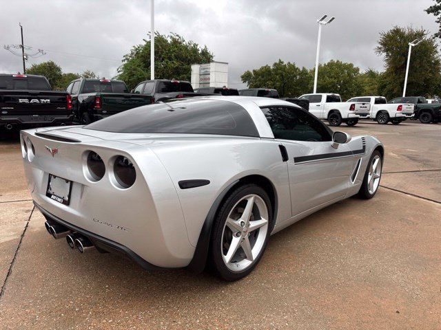 Used 2011 Chevrolet Corvette Coupe w/ 1LT RWD image 5