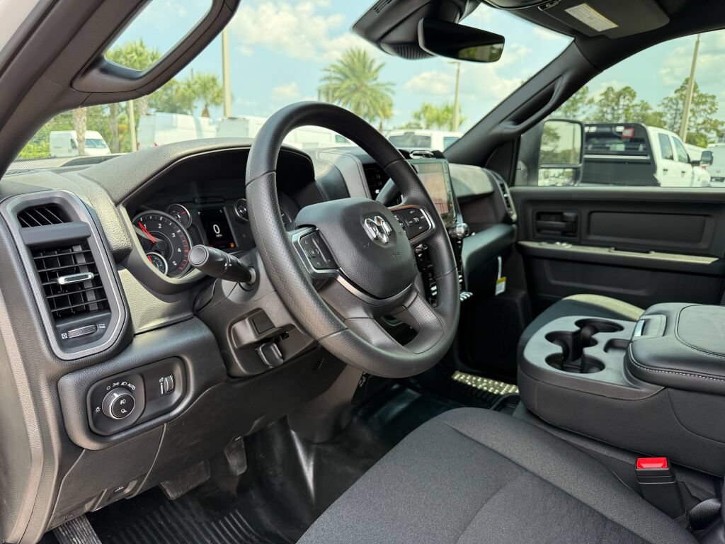 New 2026 RAM 3500 Tradesman AWD/4WD image 22