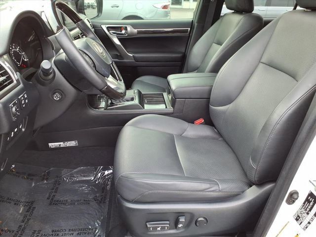 Used 2023 Lexus GX 460 Luxury w/ Sport Design Package AWD/4WD image 6