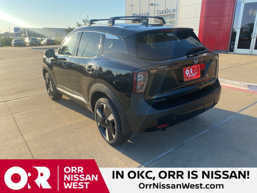New 2026 Nissan Kicks SR w/ Cold Weather Package AWD/4WD image 3