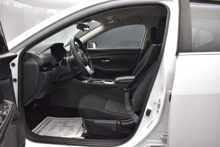 Used 2024 Nissan Sentra SV FWD image 14