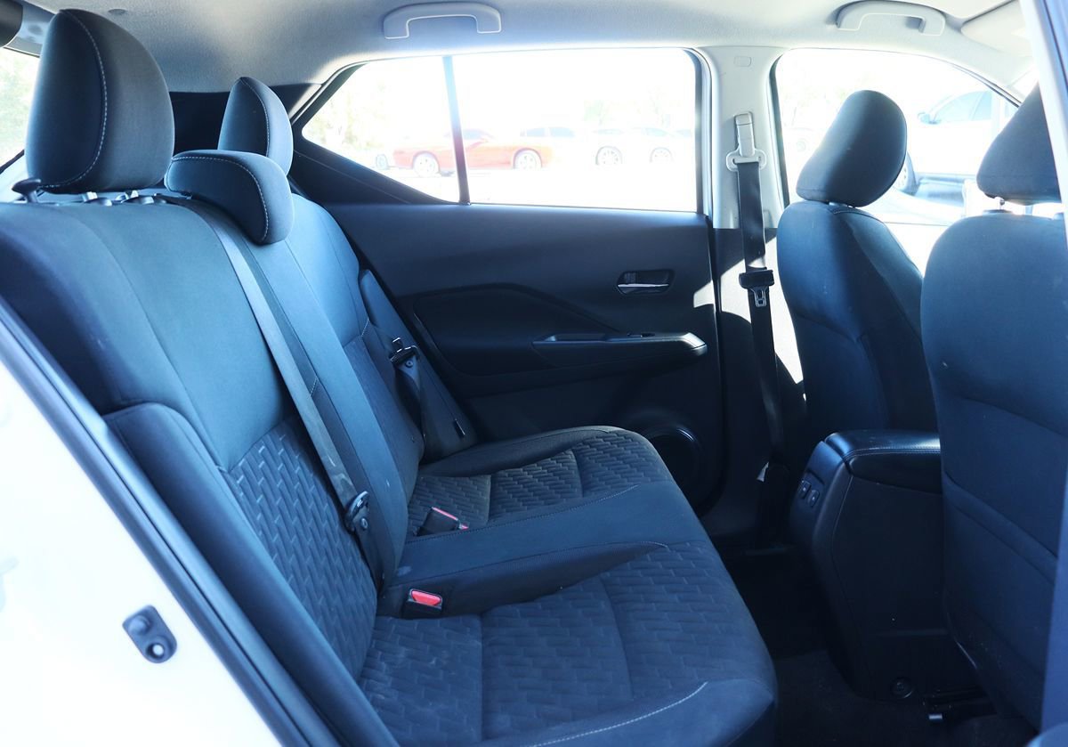 Used 2021 Nissan Kicks SV FWD image 27