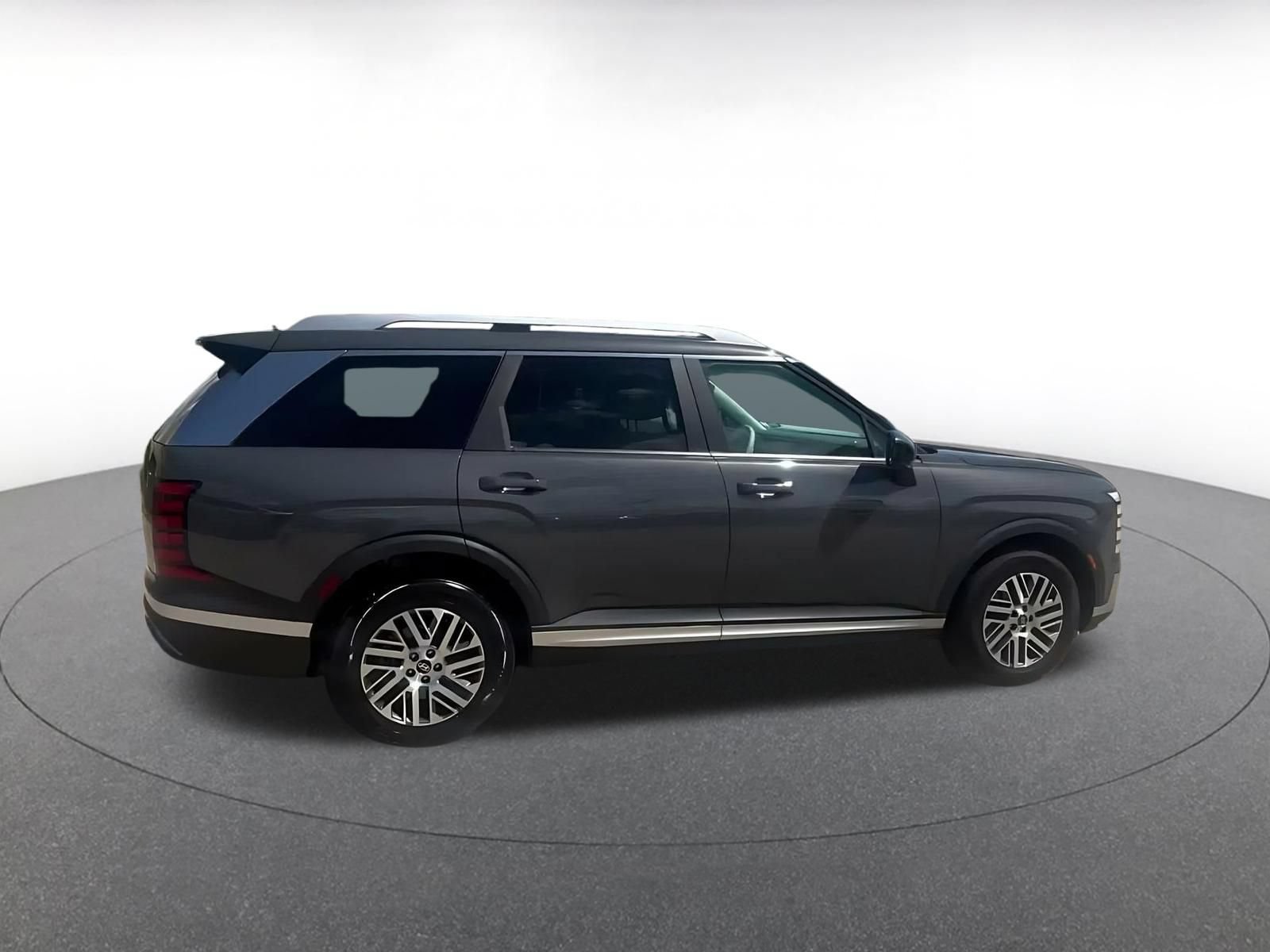Used 2026 Hyundai Palisade SEL FWD image 16