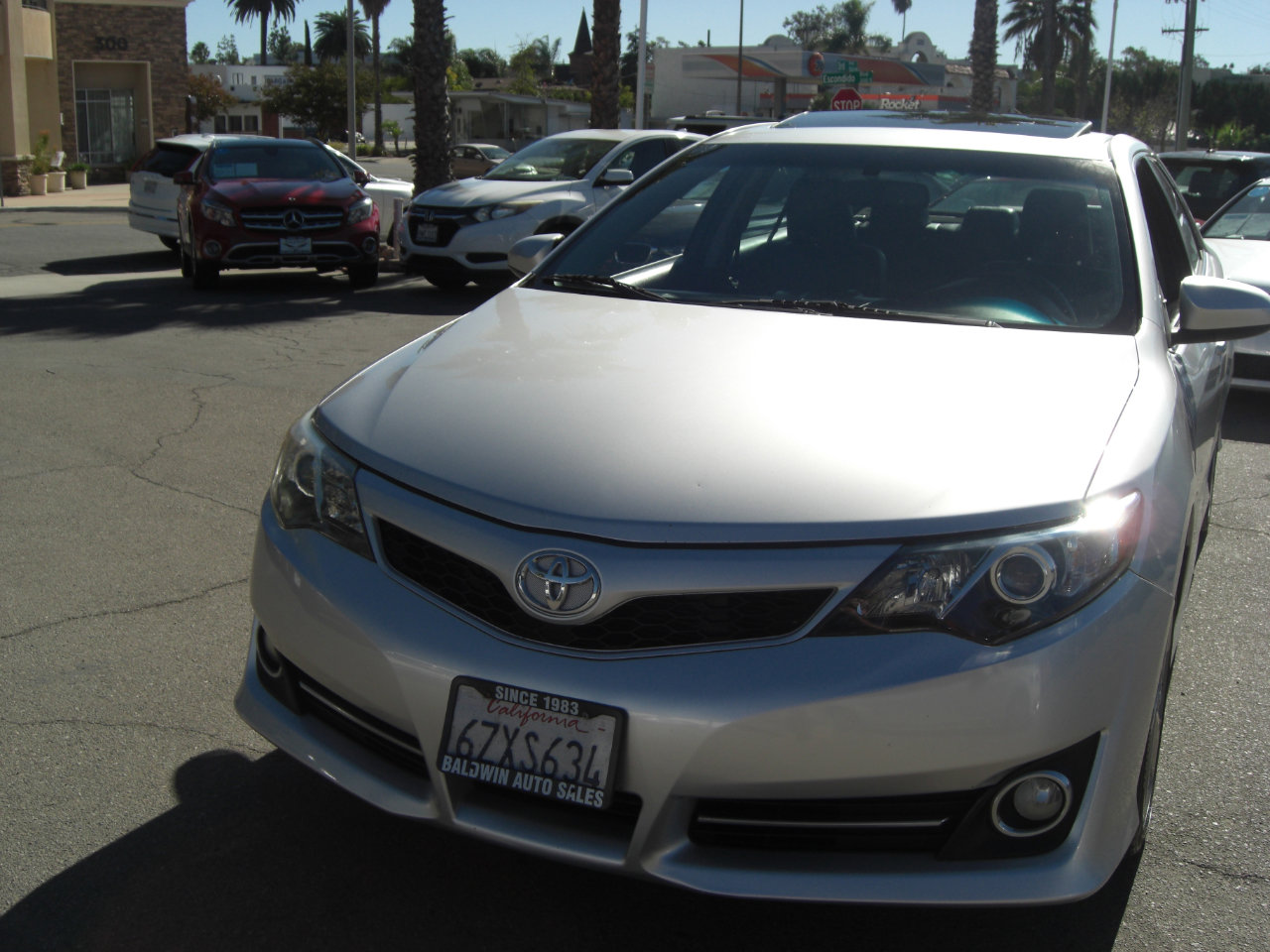 Used 2013 Toyota Camry SE w/ Leather Pkg image 5