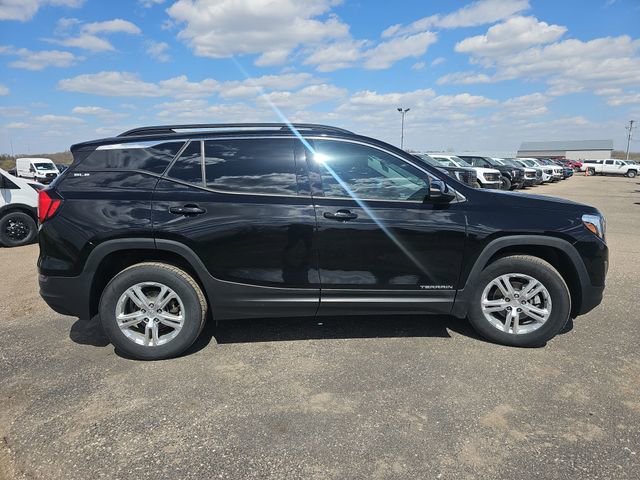 Used 2018 GMC Terrain SLE w/ Driver Convenience Package AWD/4WD image 6