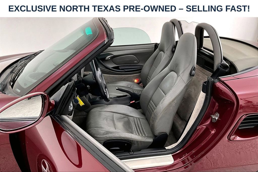 Used 2000 Porsche Boxster RWD image 30