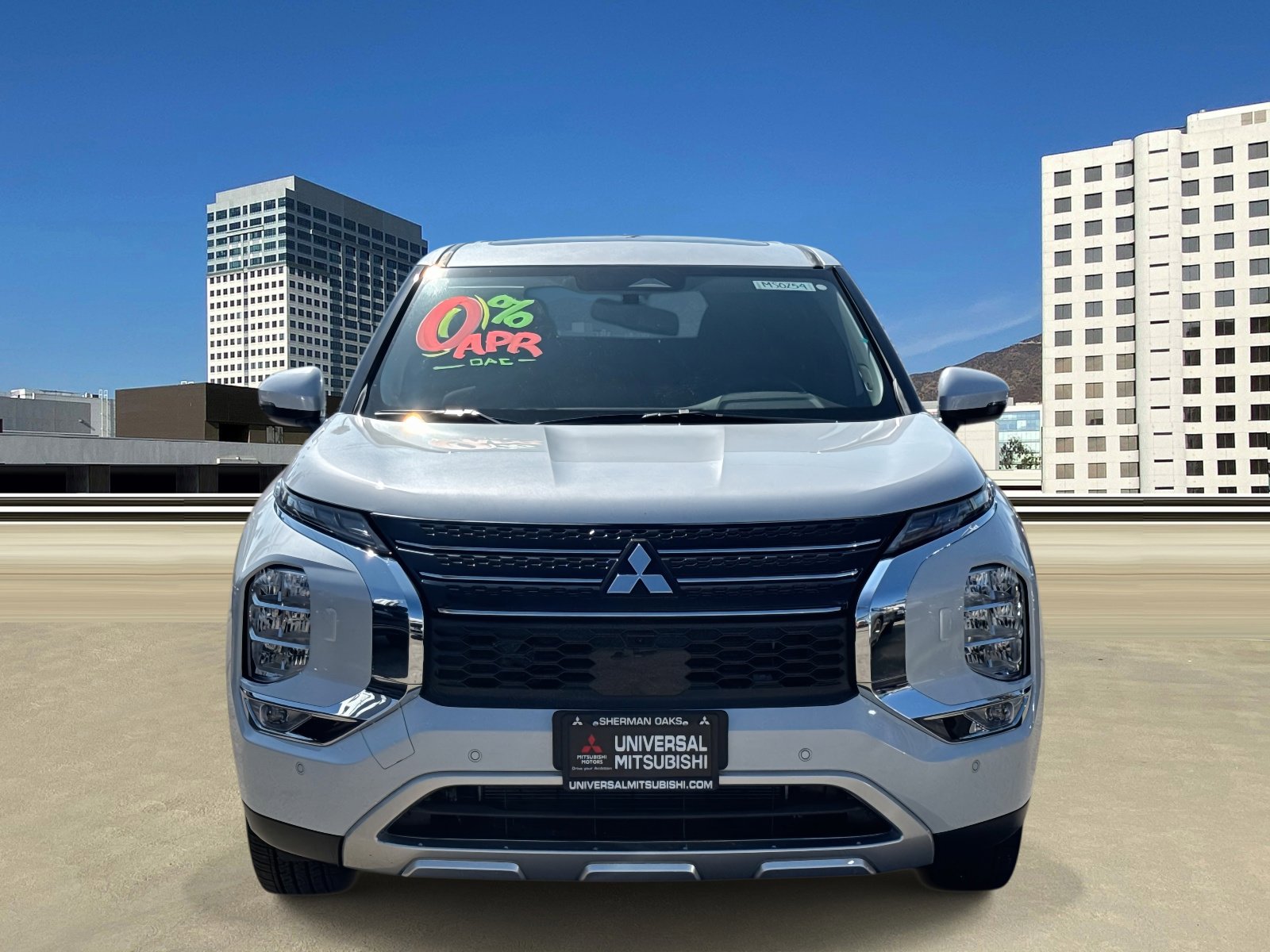 New 2025 Mitsubishi Outlander 4WD Plug-In Hybrid image 2