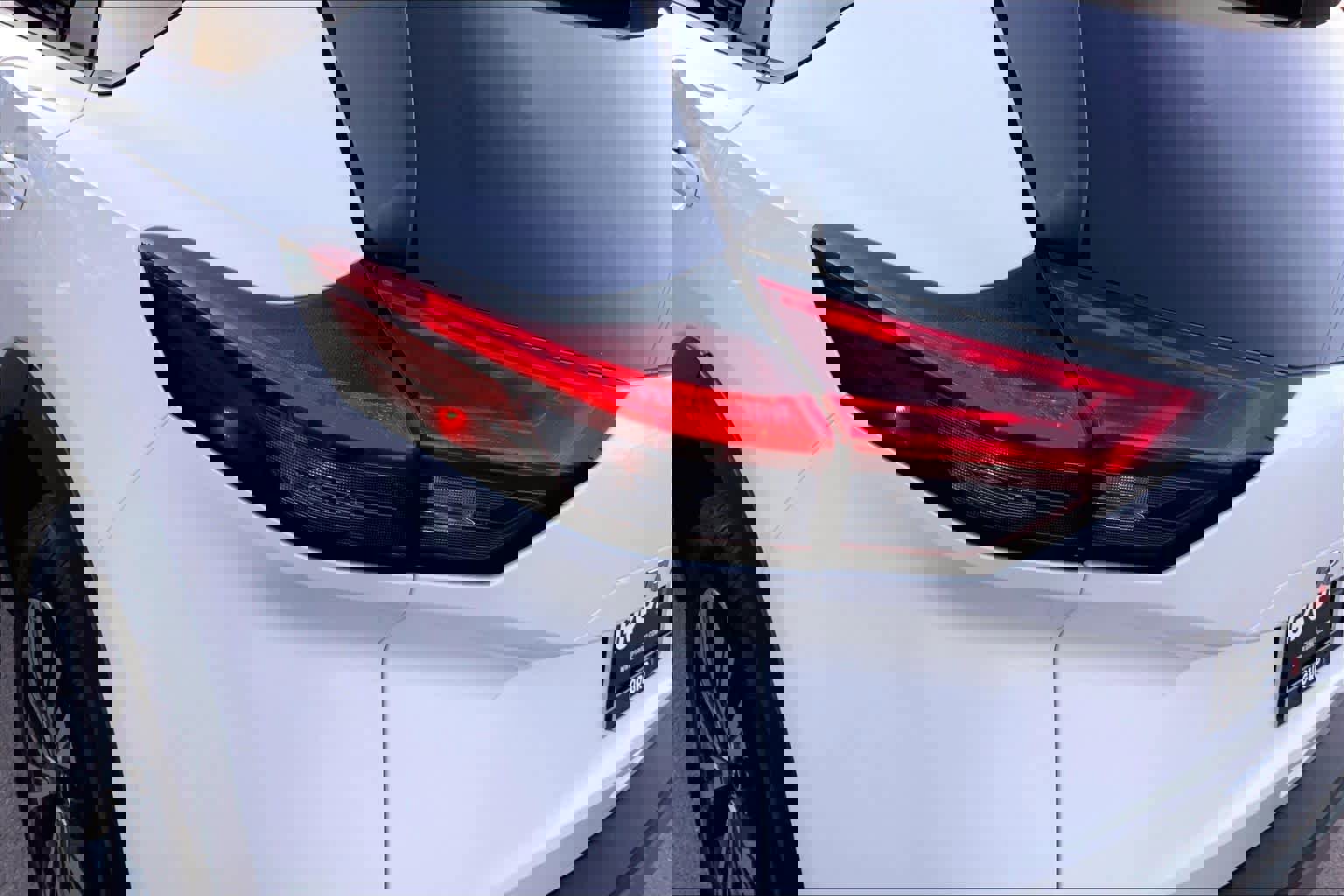 Used 2023 Nissan Rogue SV image 28