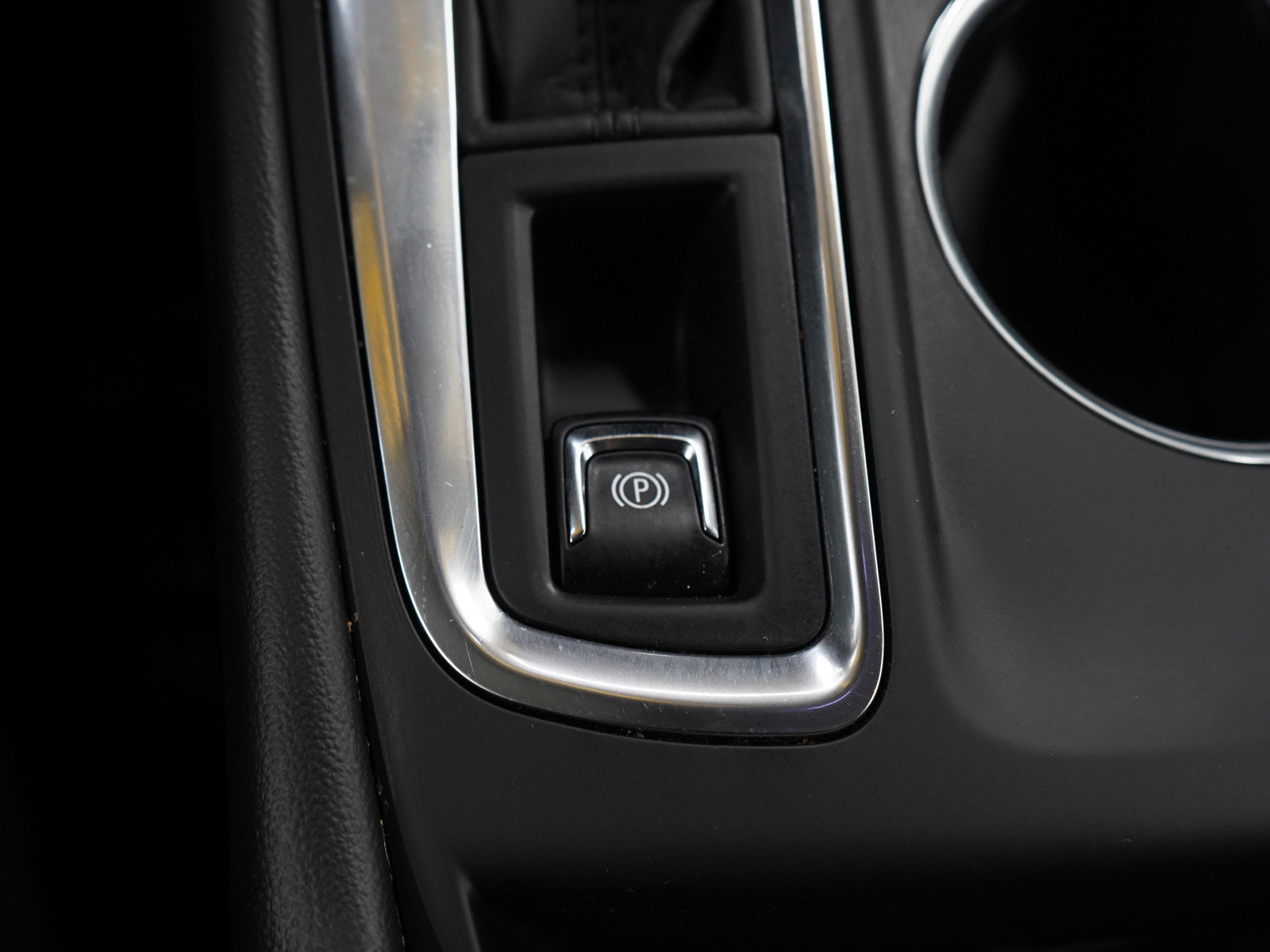 Used 2021 Chevrolet Equinox Premier AWD/4WD image 24